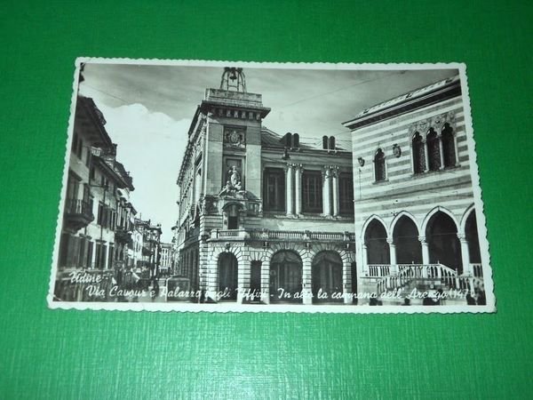 Cartolina Udine - Via Cavour e Palazzo degli Uffizi 1943