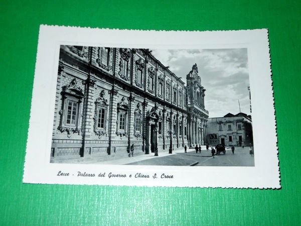Cartolina Lecce - Palazzo del Governo e Chiesa S. Croce …