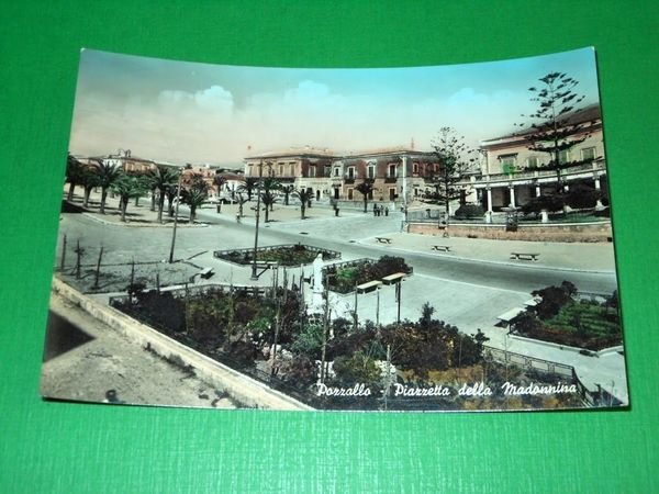 Cartolina Pozzallo ( Ragusa ) - Piazzetta della Madonnina 1962