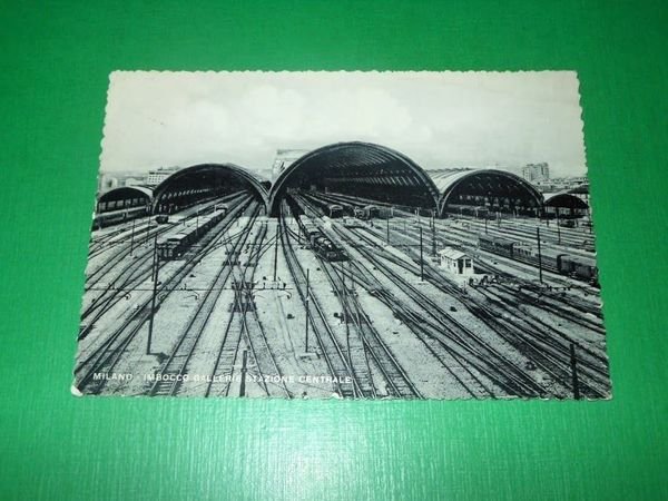 Cartolina Milano - Imbocco gallerie stazione centrale 1950 ca