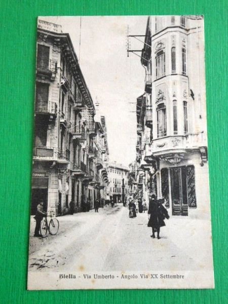 Cartolina Biella - Via Umberto - Angolo Via XX Settembre …