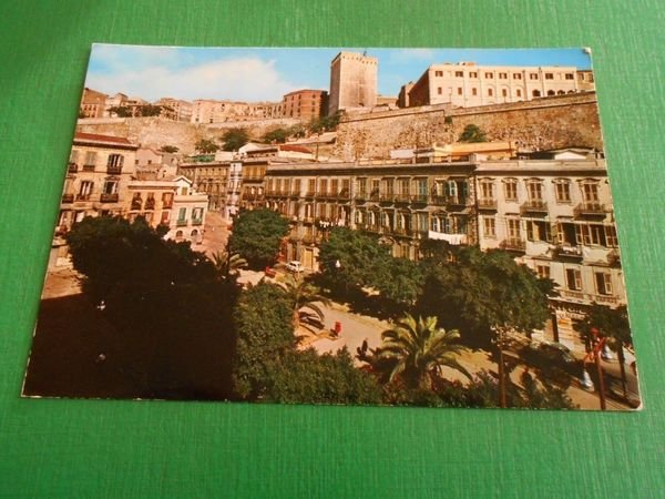 Cartolina Cagliari - Piazza Yenne 1970 | Immagine principale