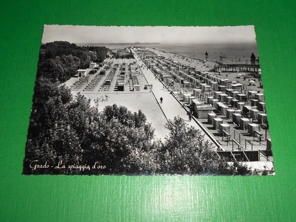 Cartolina Grado - La spiaggia d' oro 1957