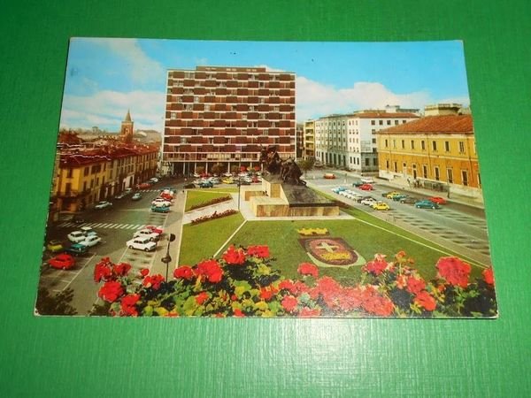 Cartolina Monza - Piazza Trento e Trieste 1980