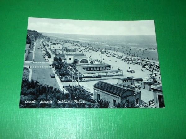 Cartolina Termoli - Spiaggia - Stabilimenti Balneari 1960 ca