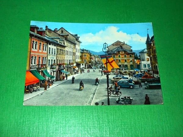 Cartolina Asiago - Piazza secondo Risorgimento 1964