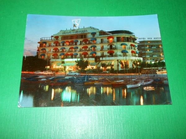 Cartolina Riccione Hotel Savioli spiaggia 1962