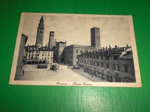 Cartolina Cremona - Piazza Cavour 1935
