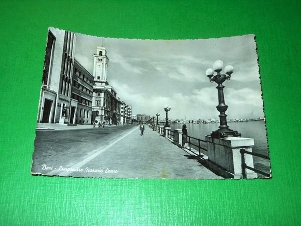 Cartolina Bari - Lungomare Nazario Sauro -- 1954