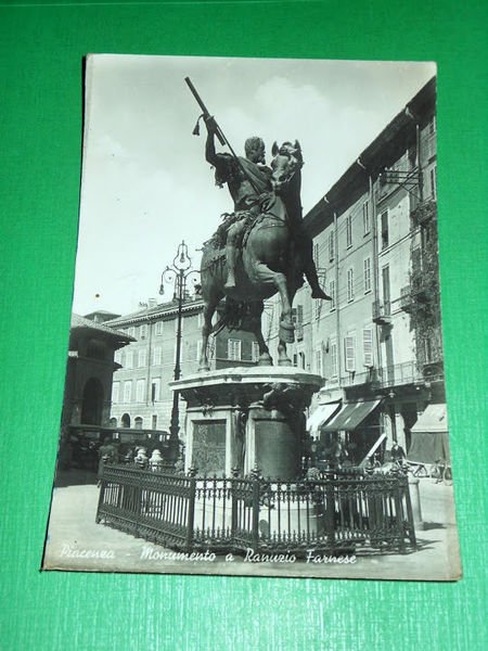 Cartolina Piacenza - Monumento a Ranuzio Farnese 1949 | Immagine principale