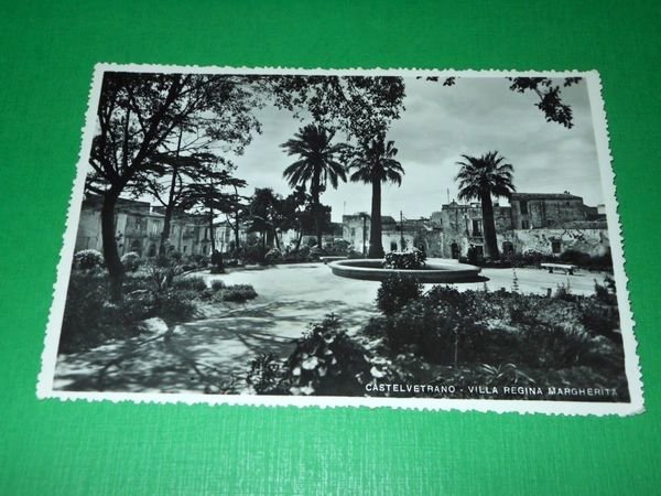 Cartolina Castelvetrano - Villa Regina Margherita 1950