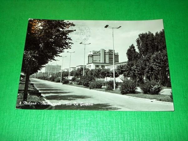 Cartolina Milano - Metanopoli - Via De Gasperi 1964