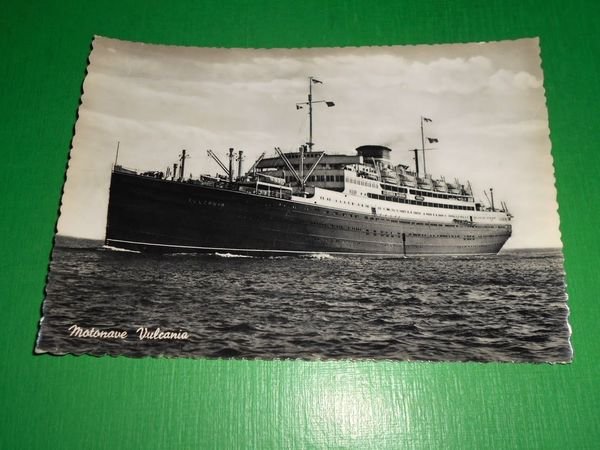 Cartolina Marina Navigazione Navi - Motonave Vulcania 1950 ca | Immagine principale