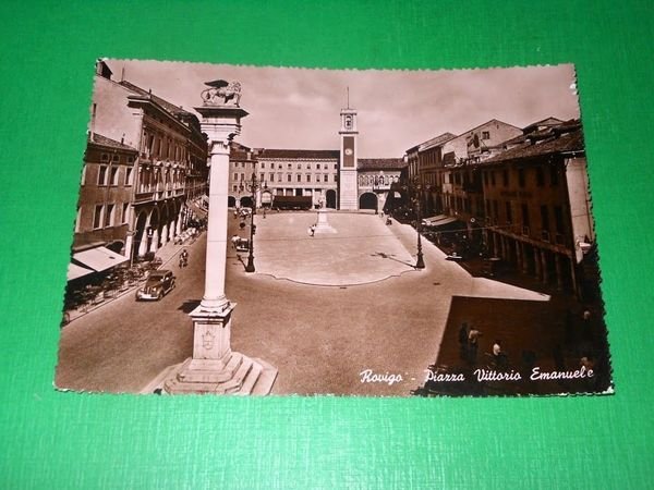 Cartolina Rovigo - Piazza Vittorio Emanuele 1954