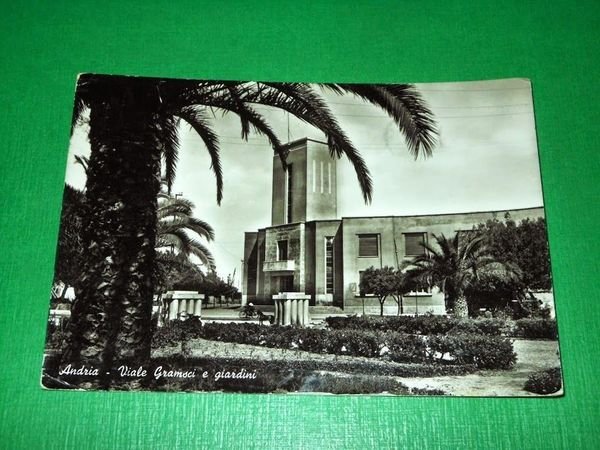 Cartolina Andria - Viale Gramsci e giardini 1960