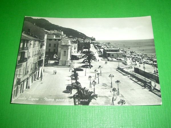 Cartolina Finale Ligure - Nuova passeggiata a mare 1950 ca