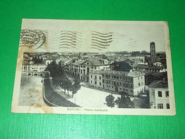 Cartolina Trevio - Piazza Garibaldi 1933