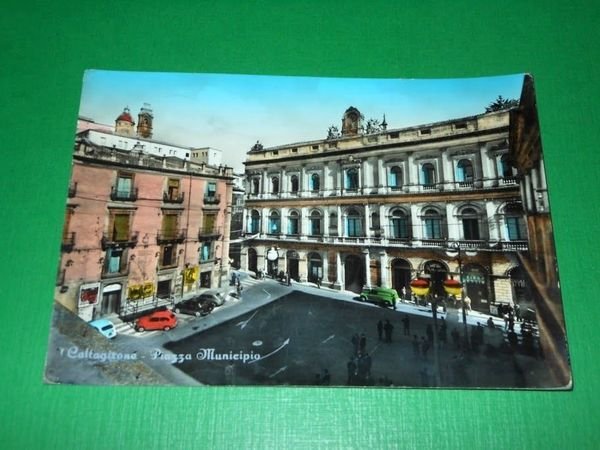 Cartolina Caltagirone - Piazza Municipio 1965 | Immagine Gallery 1