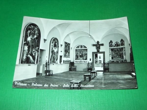 Cartolina Volterra - Palazzo dei Priori - Sala della Pinacoteca …