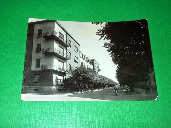 Cartolina Novi Ligure - Corso Italia 1958