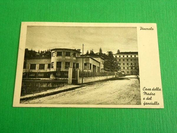 Cartolina Pinerolo - Casa della Madre e del Fanciullo 1940