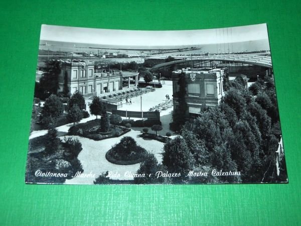 Cartolina Civitanova Marche - Lido Cluana e Palazzo Mostra Calzatura …