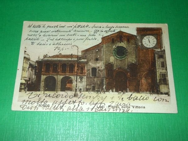 Cartolina Lodi - Piazza della Vittoria 1932