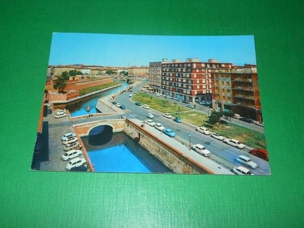 Cartolina Livorno - I Fossi sullo sfondo la Fortezza Nuova …