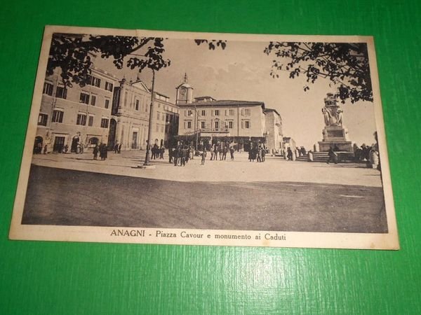 Cartolina Anagni - Piazza Cavour e monumento ai Caduti 1935