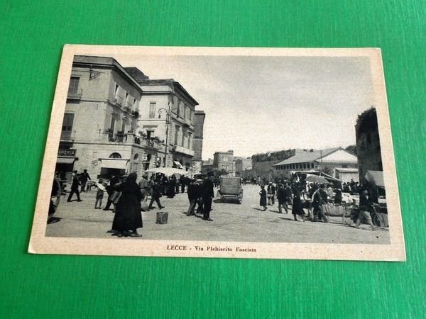 Cartolina Saluti da Lecce - Via Plebiscito 1930 ca