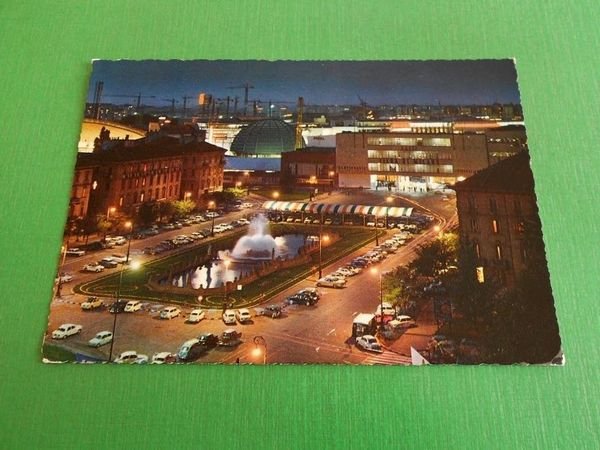 Cartolina Milano - Piazza Giulio Cesare ( notturno )