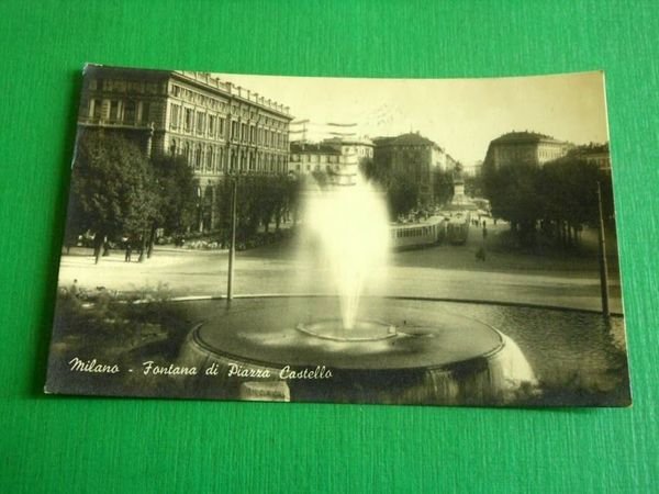 Cartolina Milano - Fontana di Piazza Castello 1942