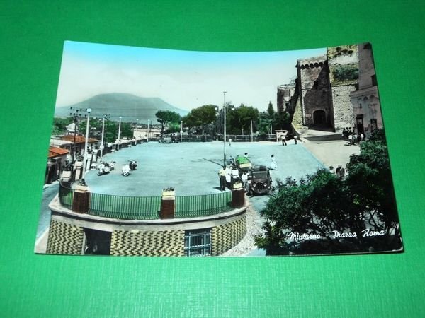 Cartolina Minturno - Piazza Roma 1960