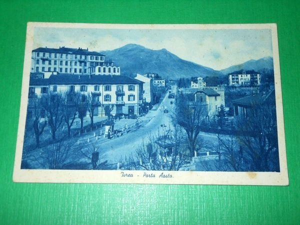 Cartolina Ivrea - Porta Aosta 1942
