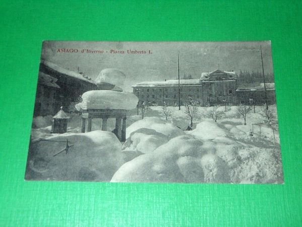Cartolina Asiago d' Inverno - Piazza Umberto I 1910 ca