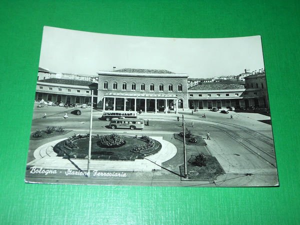 Cartolina Bologna - Stazione Ferroviaria 1961