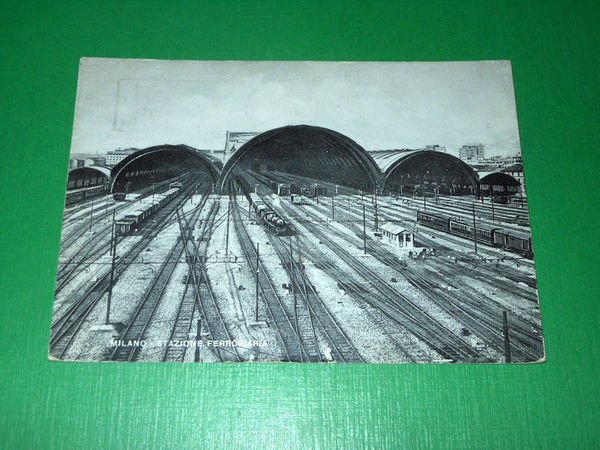 Cartolina Milano - Stazione Ferroviaria 1951