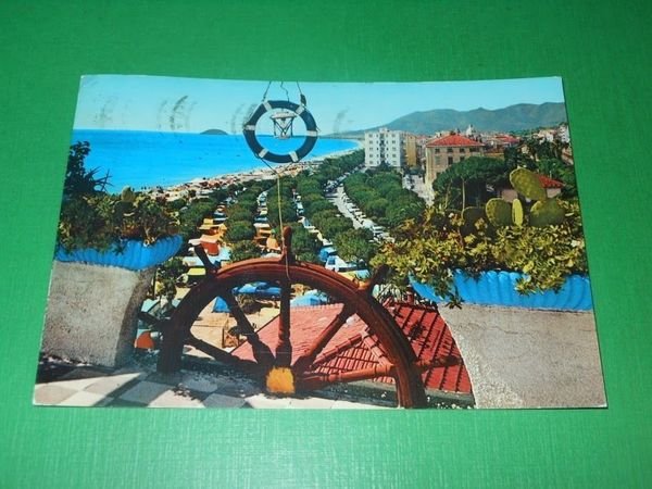 Cartolina Ceriale - Camping Pineta sfondo Isola Gallinara 1964