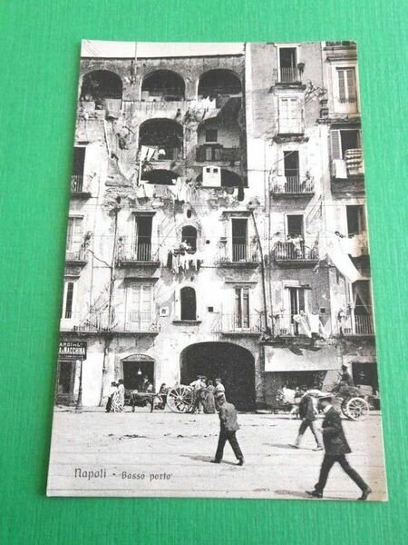 Cartolina Napoli - Basso porto 1920 ca.
