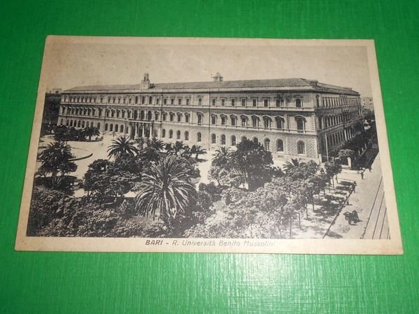 Cartolina Bari - R. Università Benito Mussolini 1933