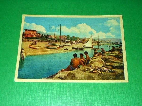 Cartolina Loano - La spiaggia 1956