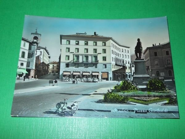 Cartolina Sondrio - Piazza Garibaldi 1960 ca