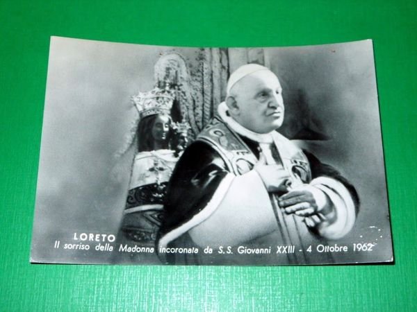 Cartolina Loreto - Il sorriso della Madonna incoronata da SS. …