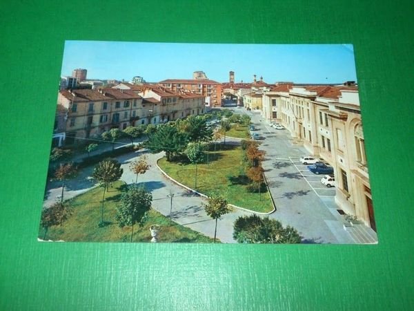 Cartolina Trino Vercellese - Piazza Chauvigny 1981