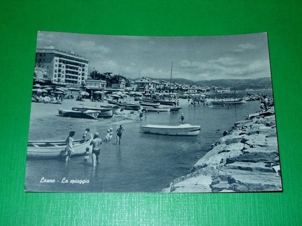 Cartolina Loano - La spiaggia 1960
