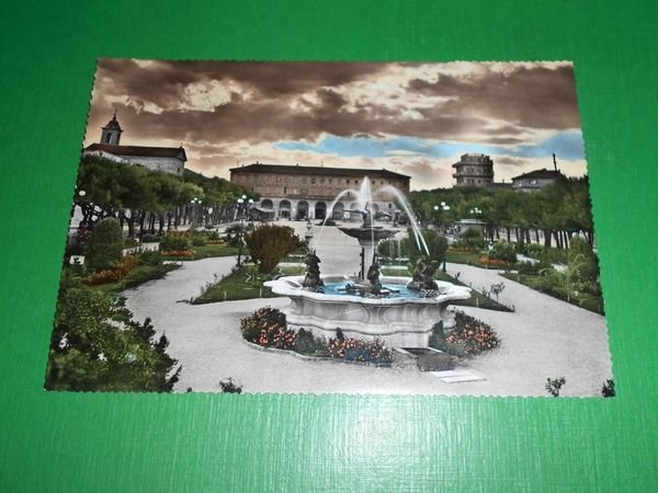 Cartolina Civitanova Marche ( Porto ) - Giardini e Piazza …