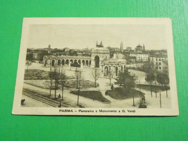 Cartolina Parma - Panorama e Monumento a G. Verdi -- …