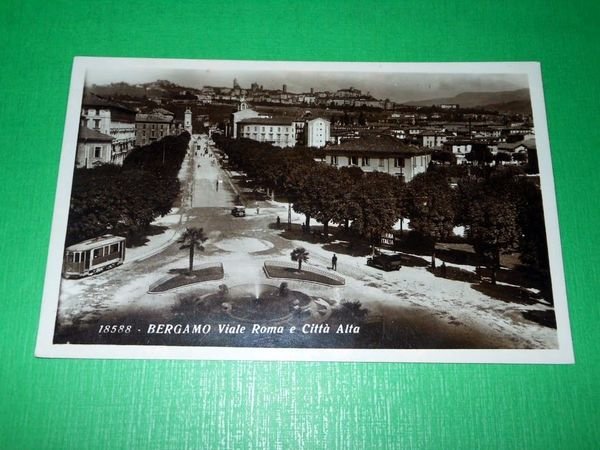 Cartolina Bergamo - Viale Roma e Città Alta 1934
