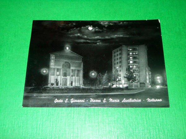 Cartolina Sesto San Giovanni - Piazza S. Maria Ausiliatrice (notturno) …