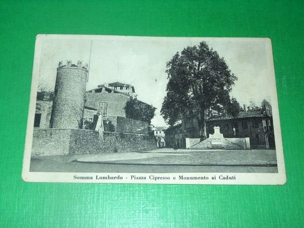 Cartolina Somma Lombardo - Piazza Cipresso e Monumento ai Caduti …